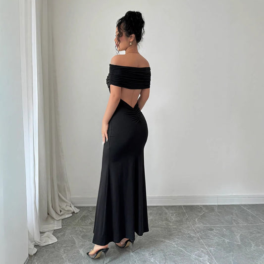 Womens Solid-Color Off-the-Shoulder Bodycon Dress With A Midriff-Baring Design